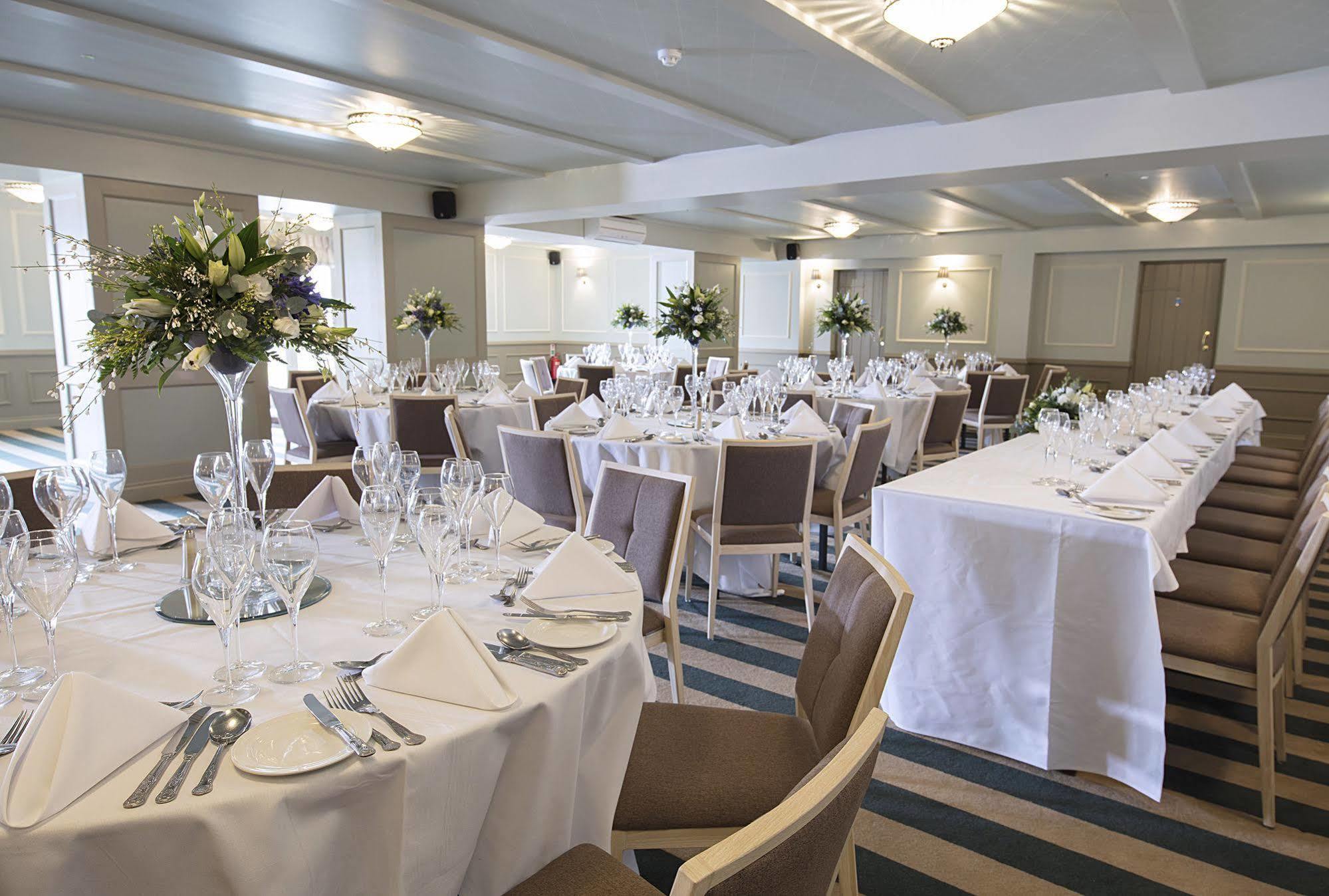 Hotel Cromwell Stevenage Extérieur photo